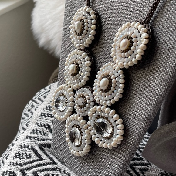 Mosaic Semi-Precious Stones Large White Bib Handmade 16" - 18" Necklace - Picture 13 of 15